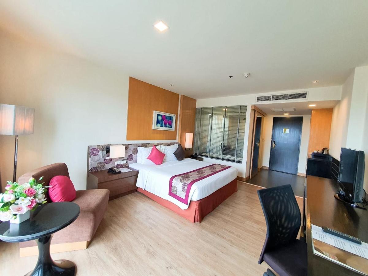 Amaranth Suvarnabhumi Hotel Бангкок Екстер'єр фото Deluxe Room