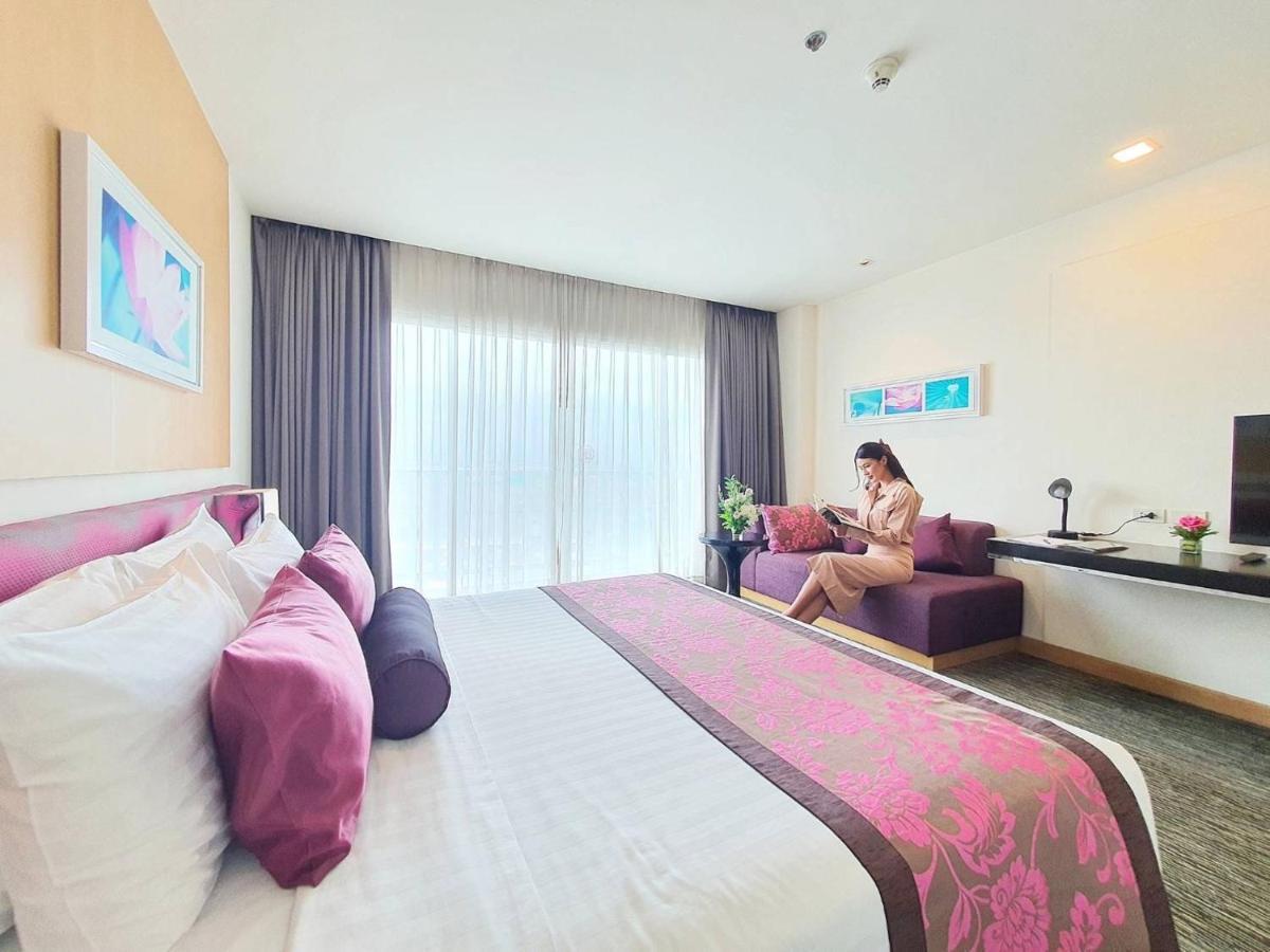 Amaranth Suvarnabhumi Hotel Бангкок Екстер'єр фото Deluxe Room